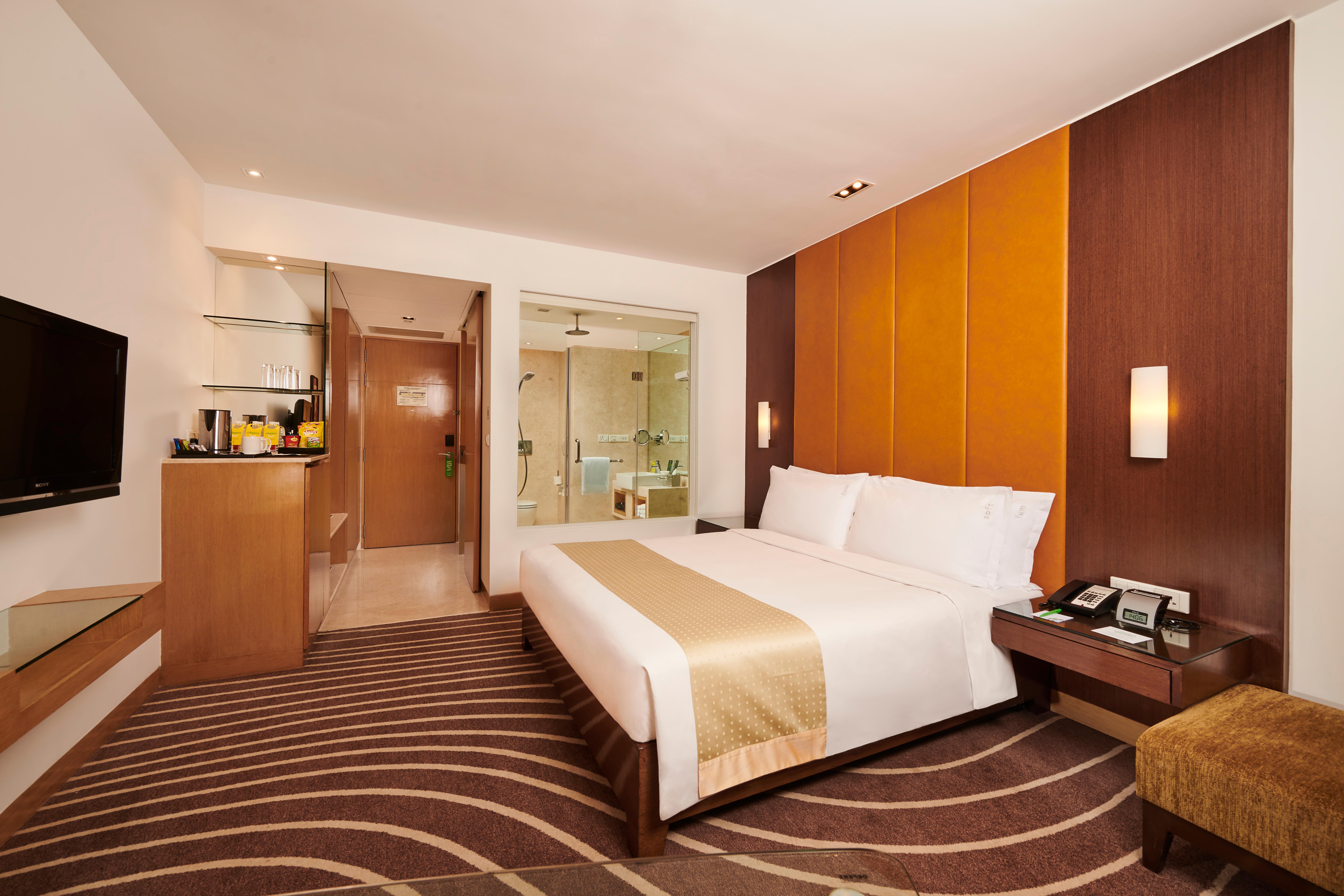 Holiday Inn Mumbai International Airport By Ihg Eksteriør billede A room at the hotel