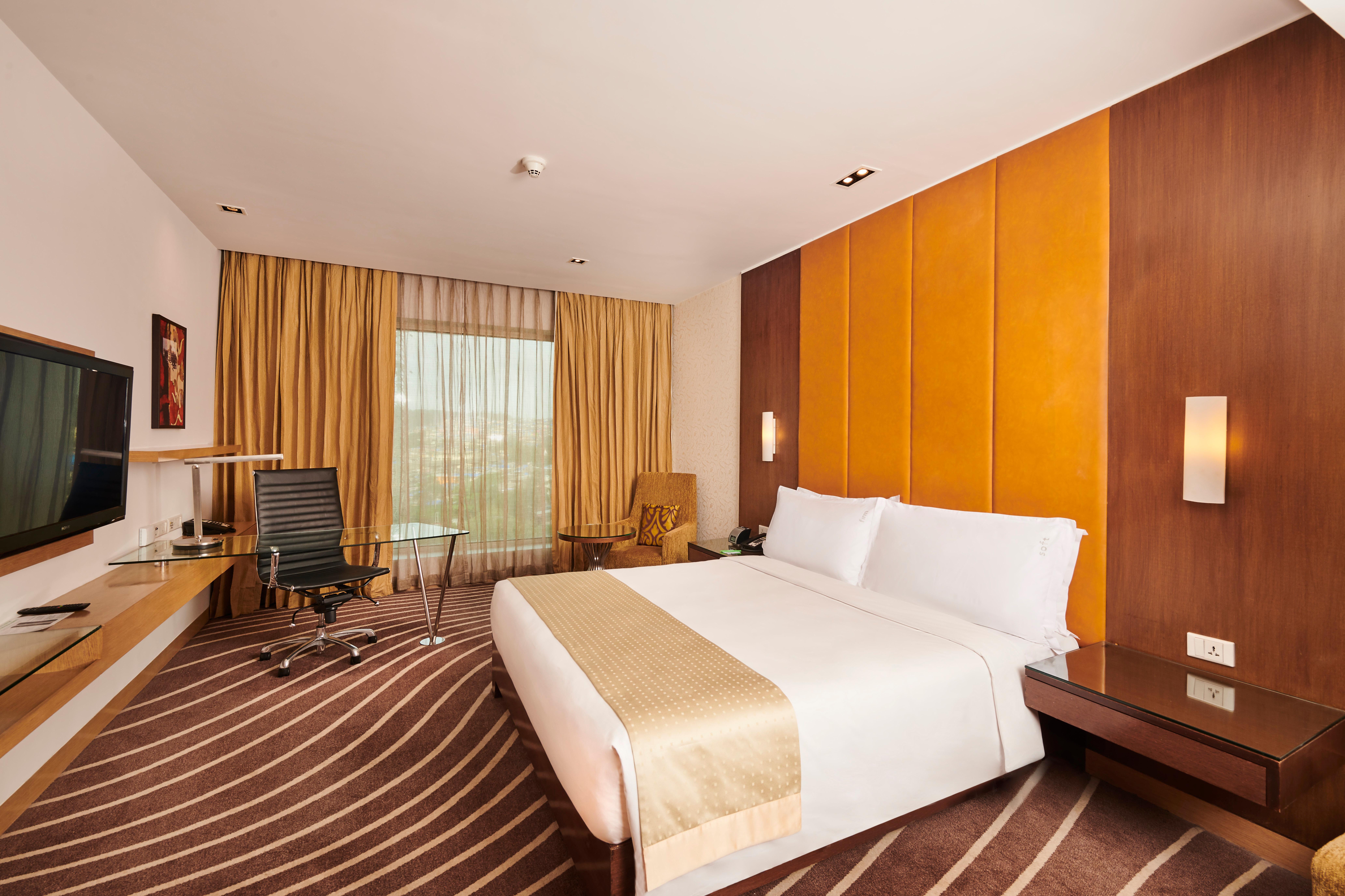 Holiday Inn Mumbai International Airport By Ihg Eksteriør billede A room at the hotel