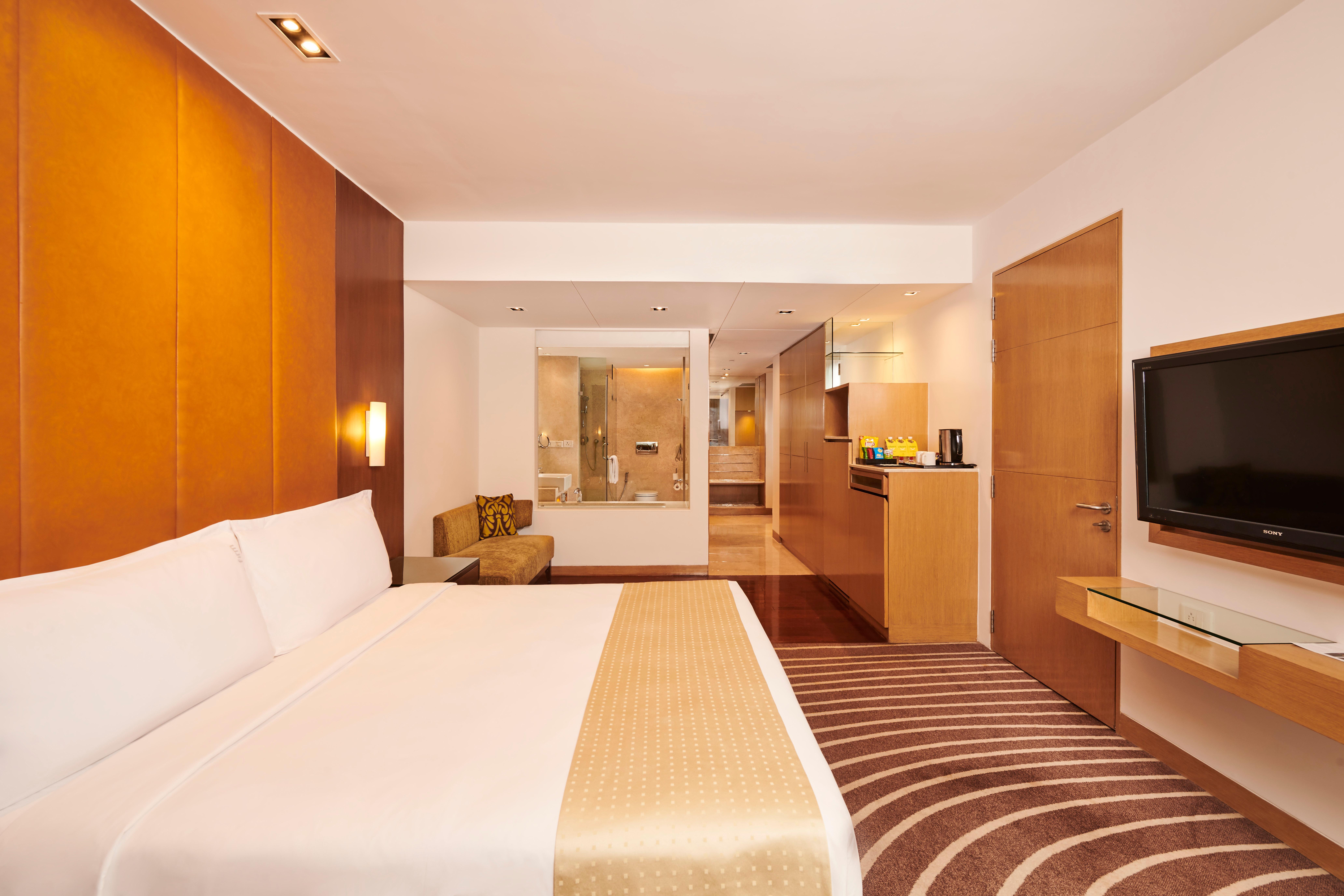 Holiday Inn Mumbai International Airport By Ihg Eksteriør billede A room at the hotel