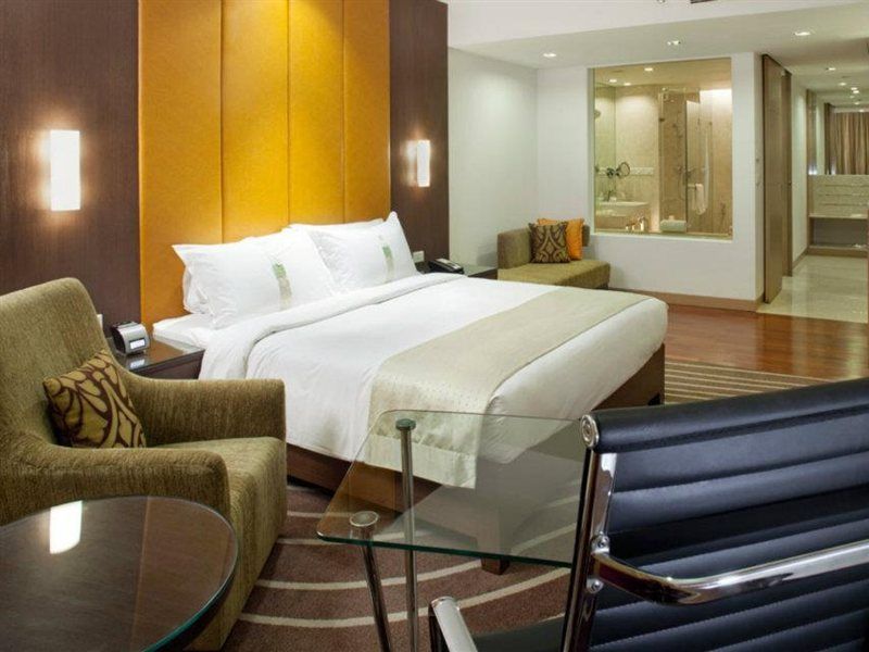 Holiday Inn Mumbai International Airport By Ihg Eksteriør billede A suite at the hotel